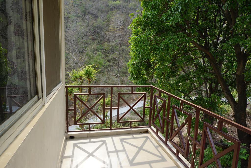 רישיקש Nishant Garden Resort מראה חיצוני תמונה